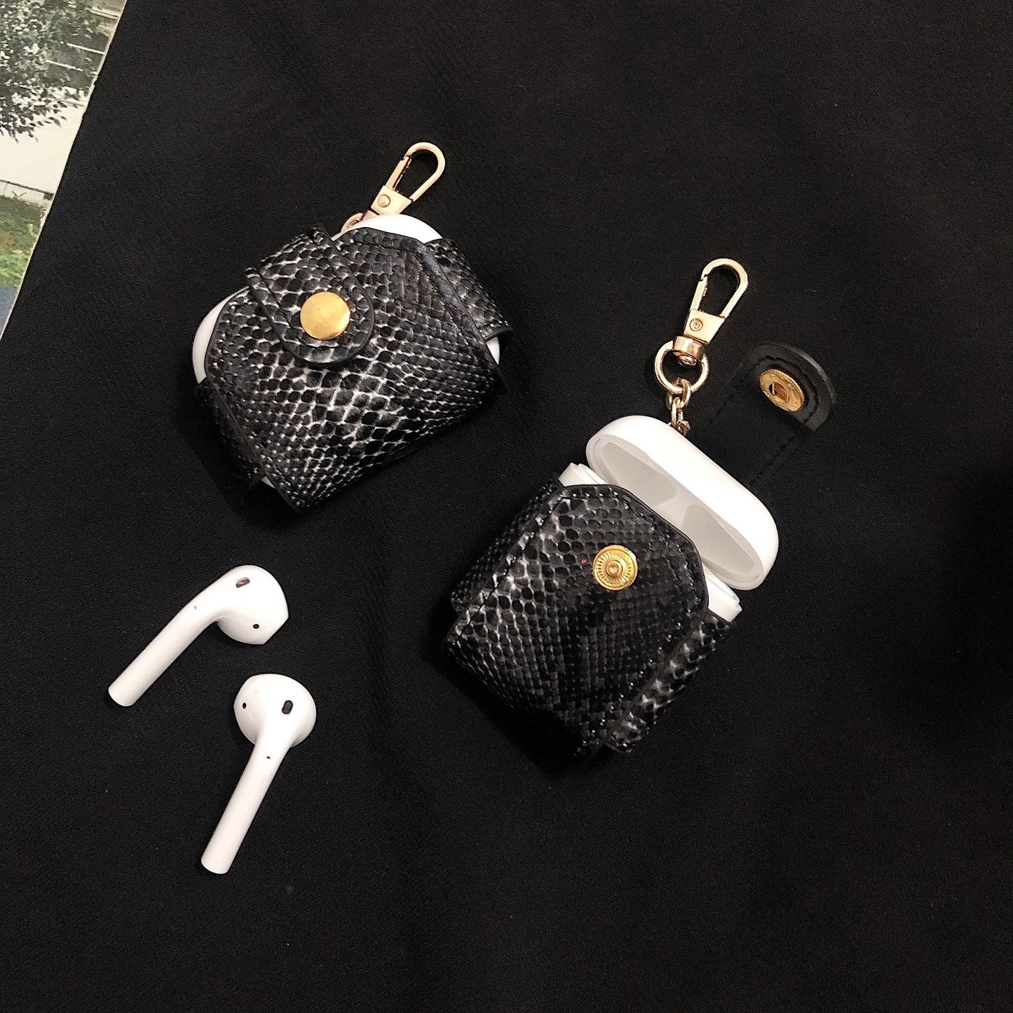 Compatible with Apple, Snakeskin pattern airpods protective sleeve