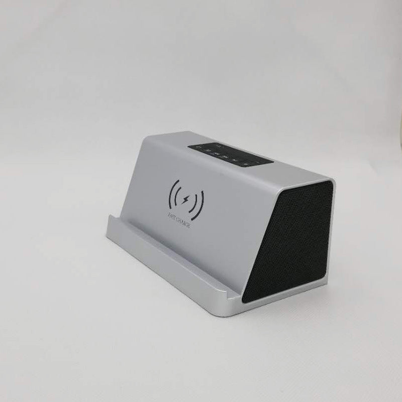 Wireless charging speaker